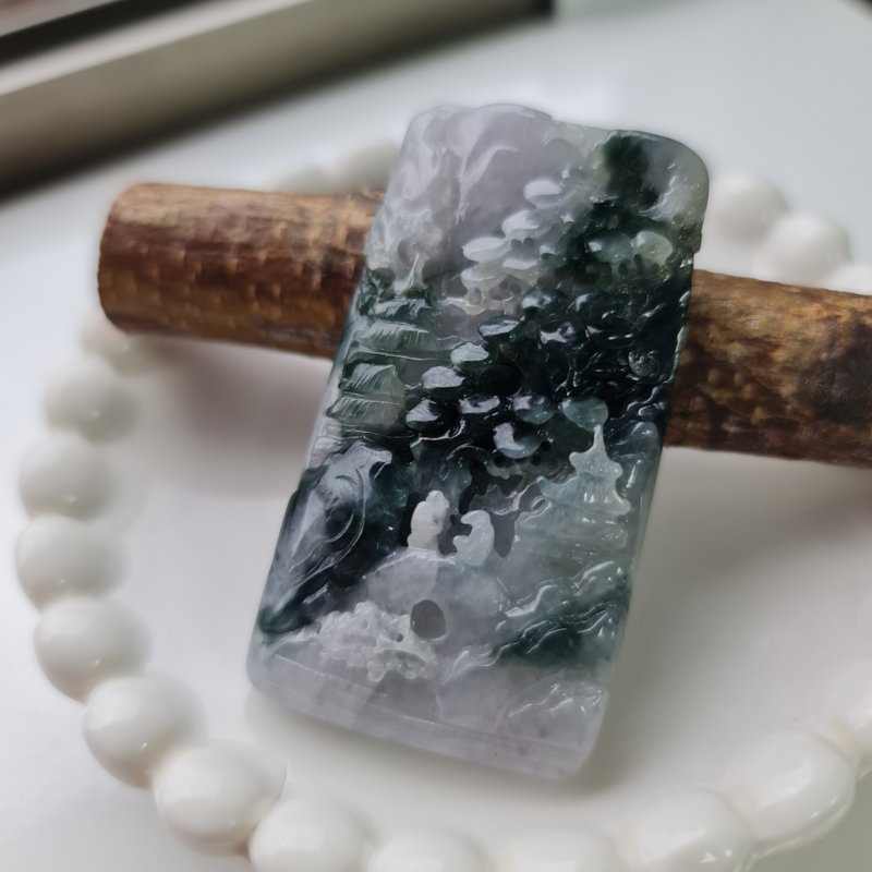 精緻膠潤帶意境感雙貴人山水 | 天然緬甸玉A貨翡翠 - 吊飾/掛飾 - 玉石 