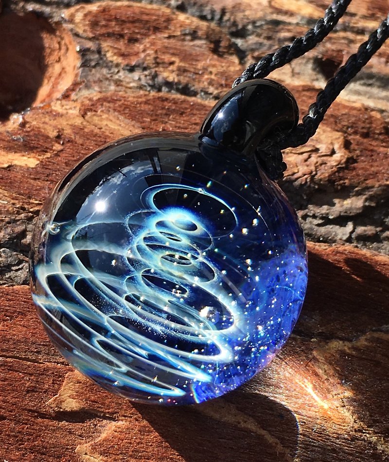 boroccus  A galaxy  A nebula  The solid design  Thermal glass pendant. - Necklaces - Glass Blue