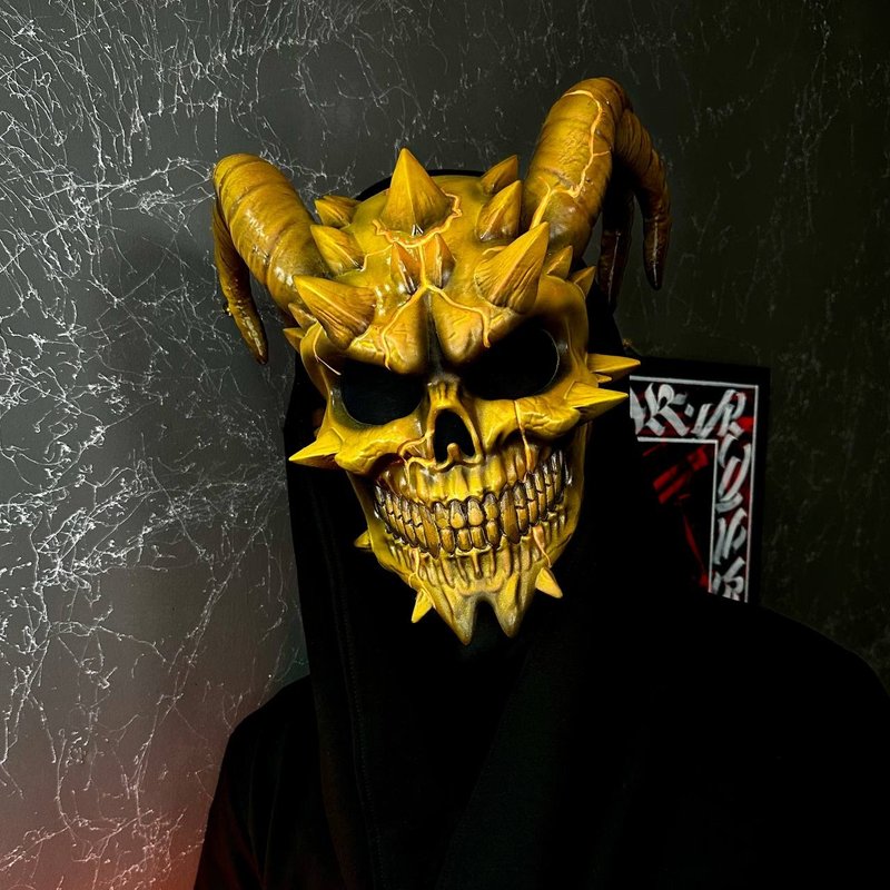 Death Wish Skull mask PayDay 2 wearable, Infamy masks - Face Masks - Resin Yellow