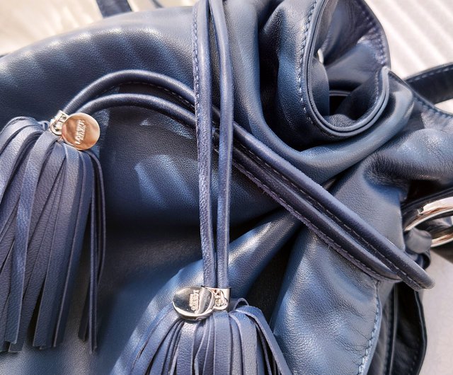 ロエベ フラメンコ タッセル フリンジ アナグラム ショルダーバッグ ネイビー ロエベ フラメンコ ネイビーブルー タッセル ドローストリング