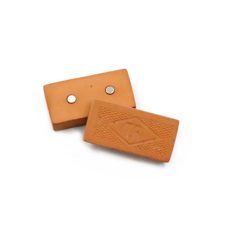 Taiwan Renga Co., Ltd. Taiwan Renga TR brick tiles (set of 2) - Magnets - Other Materials 