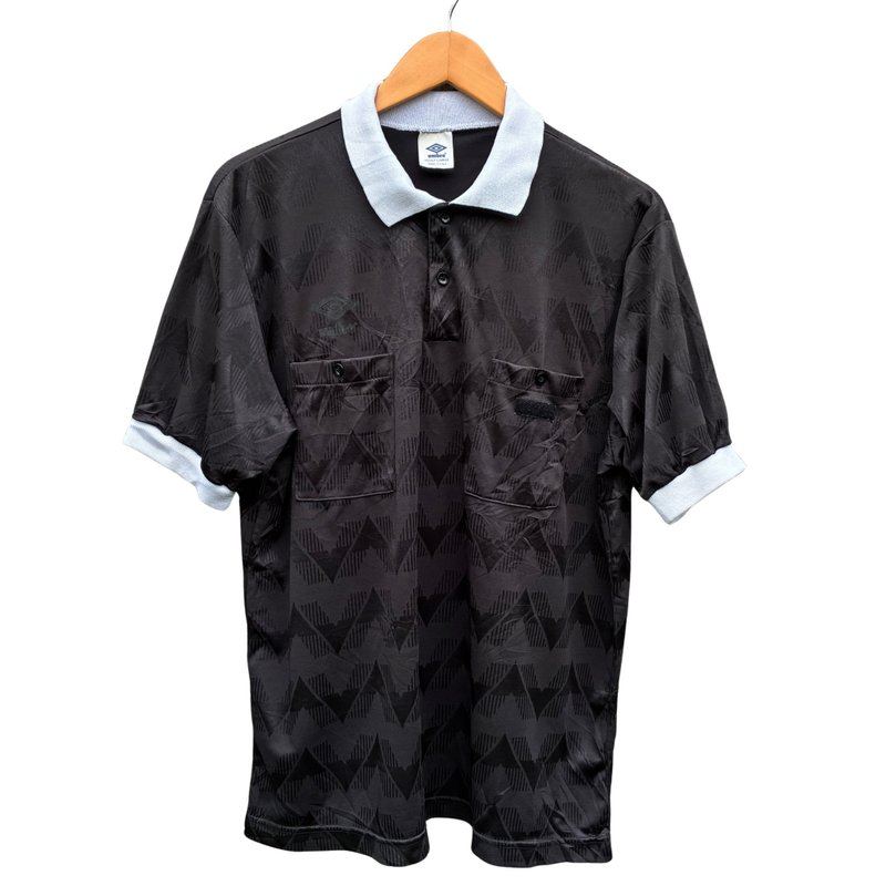 90s Umbro Referee Jersey Black Triangle pattern Size  XL - 男襯衫/休閒襯衫 - 聚酯纖維 黑色