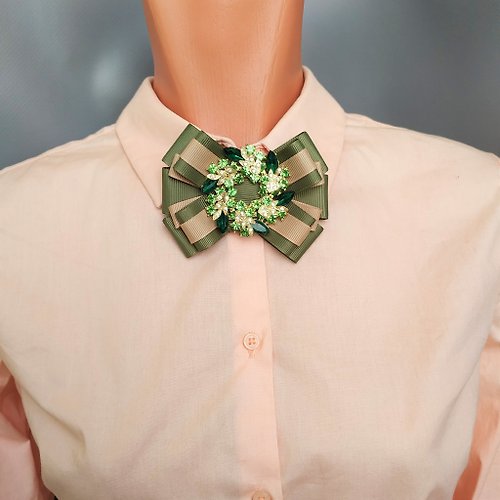 Bow Brooch - Pink & Green – Monica's Chictique