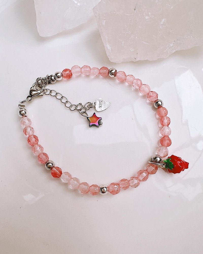 C&W natural ethereal strawberry crystal 14ks925 bracelet - สร้อยข้อมือ - หยก สีเงิน
