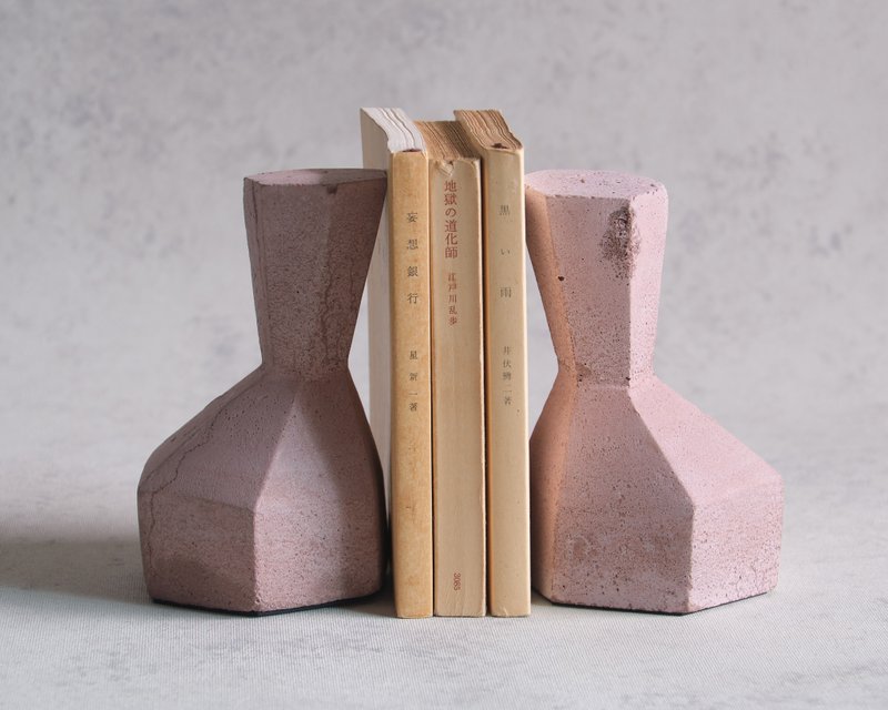 Concrete Bookend Hexagon Nutmeg Sold as a single - ของวางตกแต่ง - ปูน สึชมพู