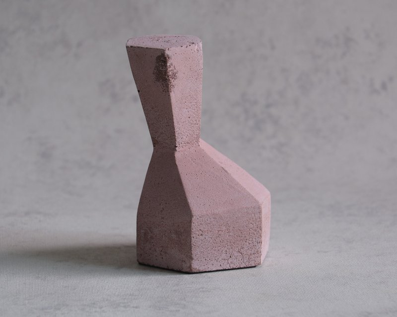 Concrete Bookend Hexagon Nutmeg Sold as a single - 擺飾/家飾品 - 水泥 粉紅色
