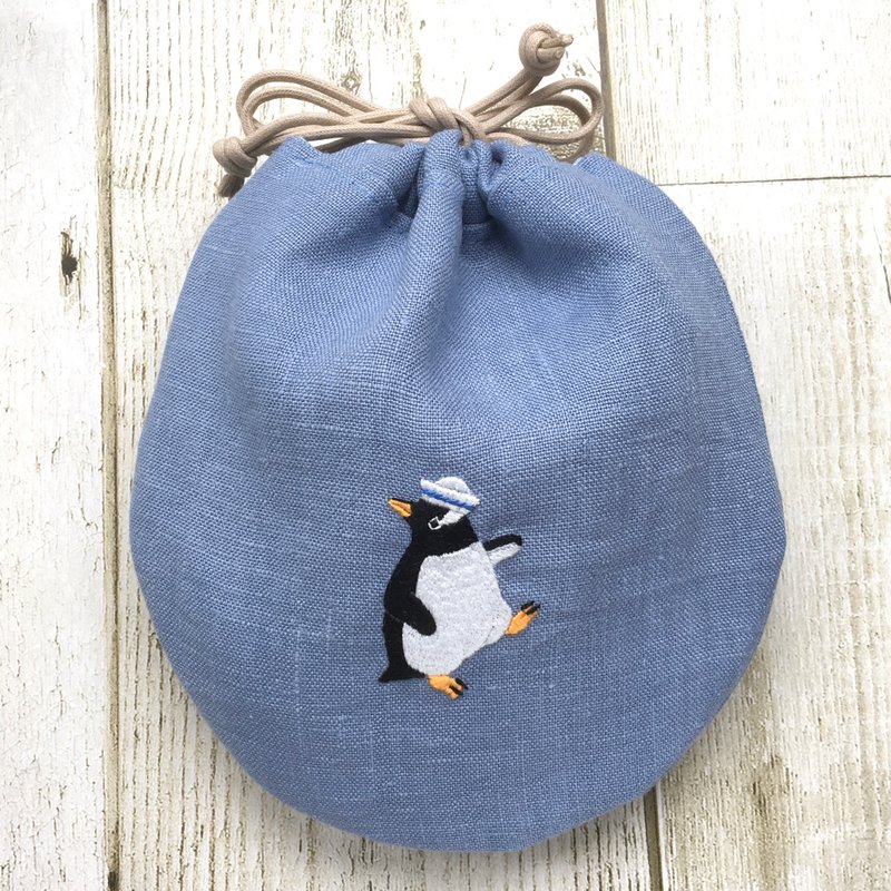 Marine hat with embroidered Gentoo penguin drawstring bag - Toiletry Bags & Pouches - Cotton & Hemp Blue