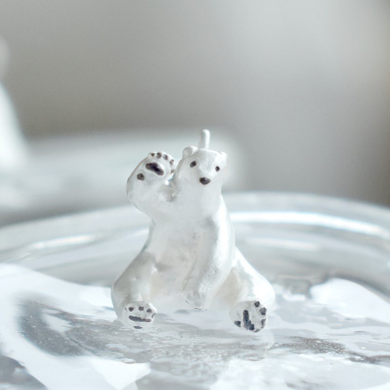 [Necklace] Sitting polar bear Silver925 - Necklaces - Sterling Silver White