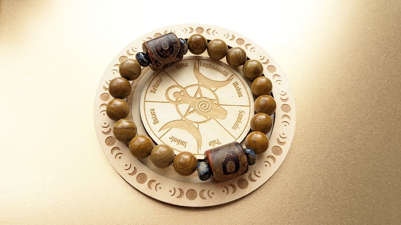 Living in the Thunder - Kuraya no Mori Natural Stone Amulet Bracelet - Bracelets - Semi-Precious Stones 