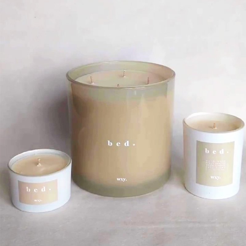 wxy Kingsized Candle- bed. (Warm Musk + Black Vanilla) /53oz - เทียน/เชิงเทียน - แก้ว สีกากี