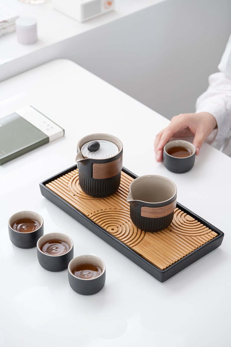 ZESEE| Black Karesansui Travel Tea Set - ถ้วย - เครื่องลายคราม ขาว