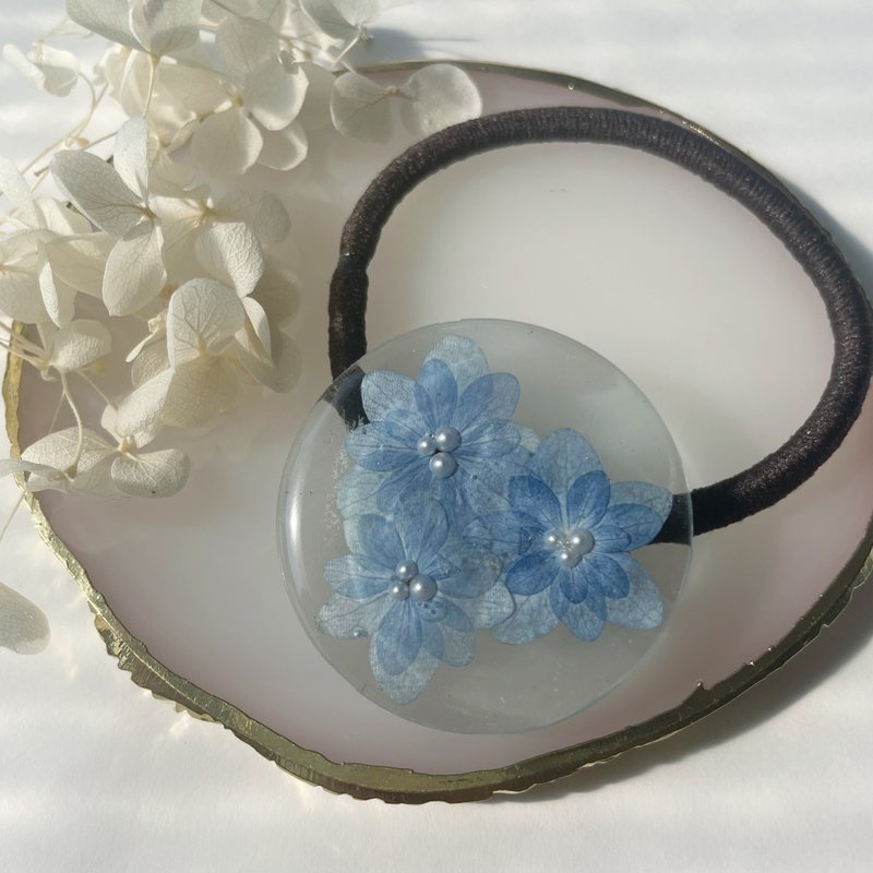 ヘアゴム　レジン　ドライフラワー　押し花　紫陽花　ヘアアクセサリー - 髮夾/髮圈 - 樹脂 