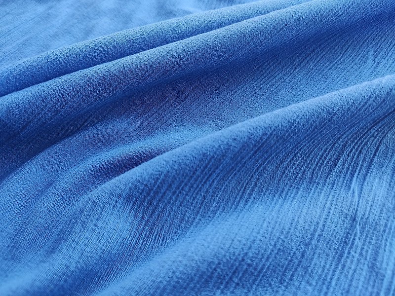 Chiffon pleated fabric saturated sky blue - เย็บปัก/ถักทอ/ใยขนแกะ - ผ้าฝ้าย/ผ้าลินิน สีน้ำเงิน