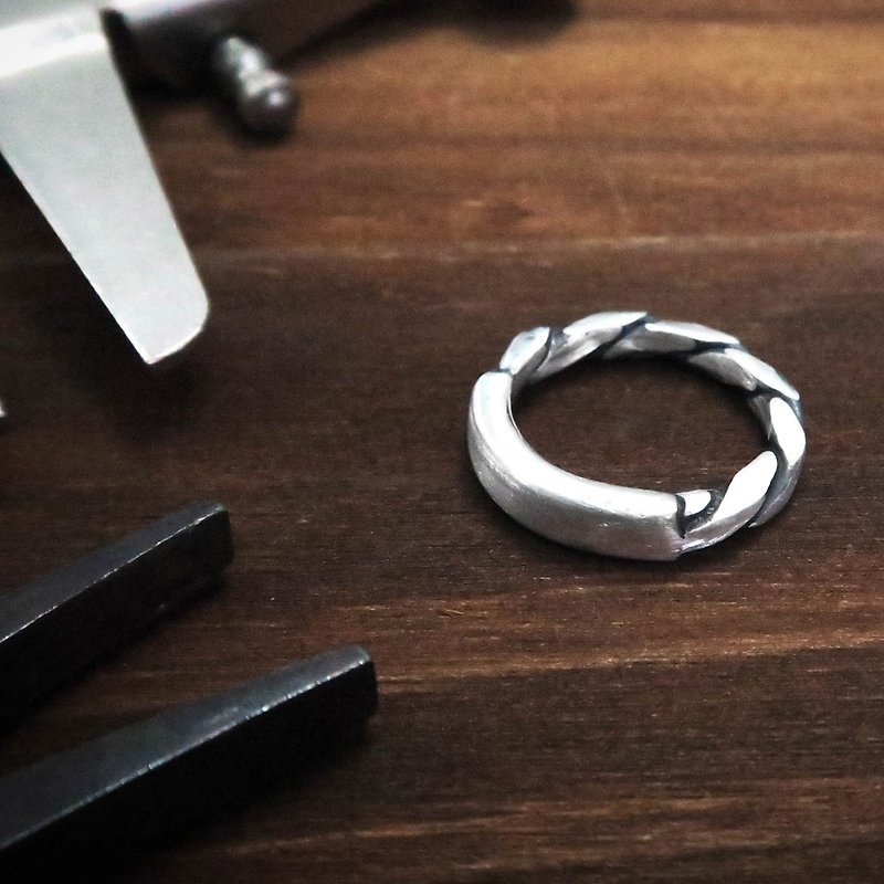 Ring Square Lattice-Black Twist Flat Ring (Matte) Sterling Silver Ring-ART64 - แหวนทั่วไป - เงิน สีเงิน