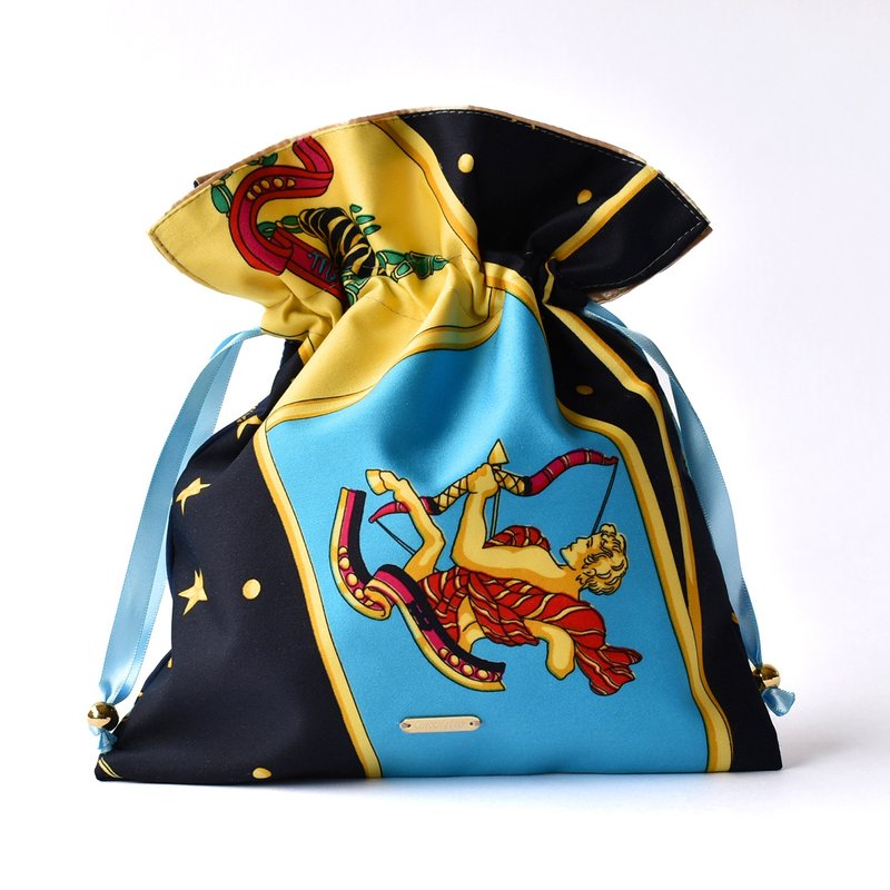 SCF KINCHAKU (M) / Scarf Drawstring Bag (M) - กระเป๋าเครื่องสำอาง - วัสดุอื่นๆ 