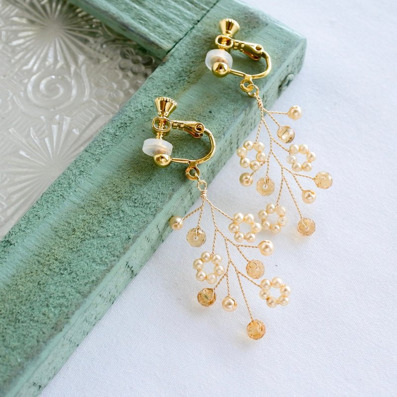 Hanaakari (Champagne Gold) wire accessory - 耳環/耳夾/耳骨夾 - 其他金屬 金色