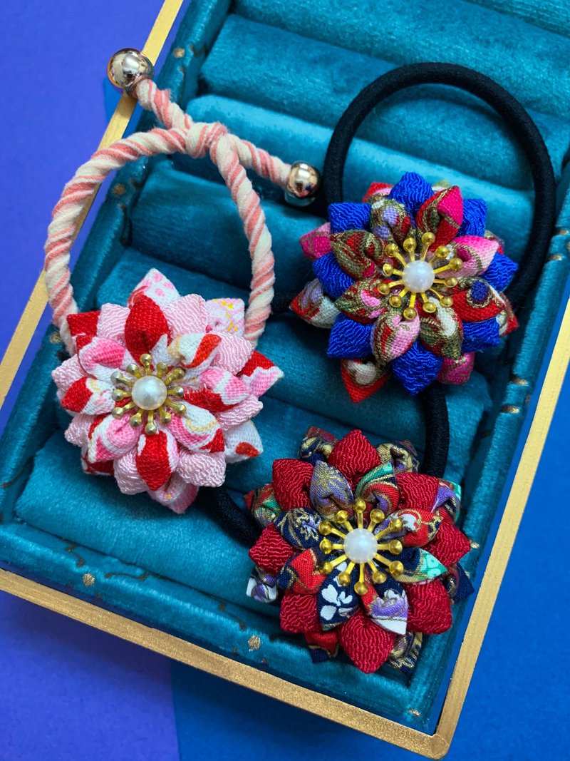 (和風花布 重瓣劍菊 ) つまみ細工 髮圈  日常華麗 - 髮夾/髮圈 - 其他人造纖維 多色