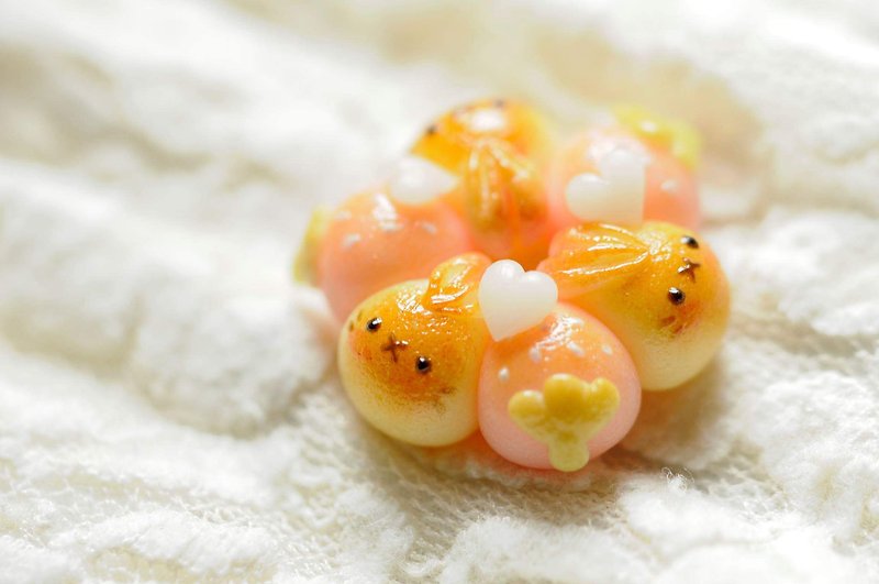 Sweet Dream☆Mini Super Q Strawberry Bunny Shredded Bread / Bag Ornaments / Birthday Gift - ที่ห้อยกุญแจ - ดินเหนียว สึชมพู