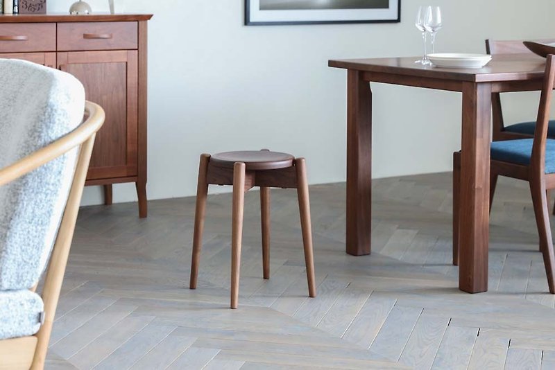 Asahikawa Furniture Wow round stool - เก้าอี้โซฟา - ไม้ 