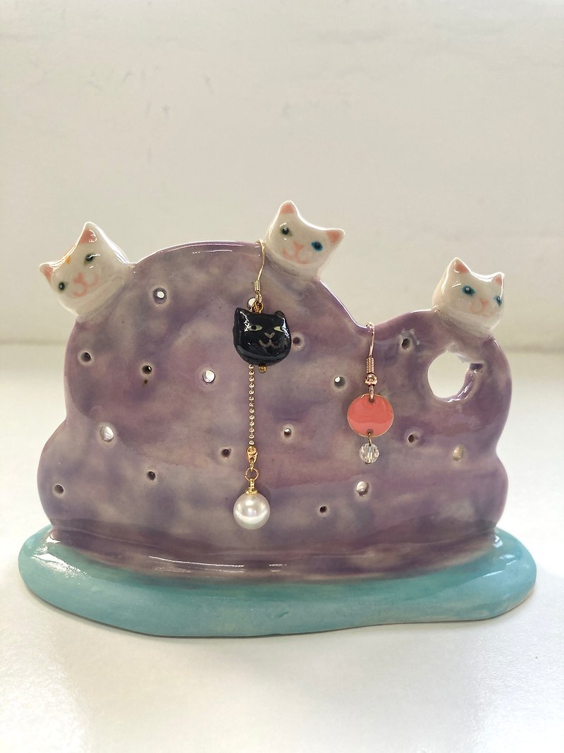 Meow Meow Meow Earring Stand - Earrings & Clip-ons - Pottery Purple