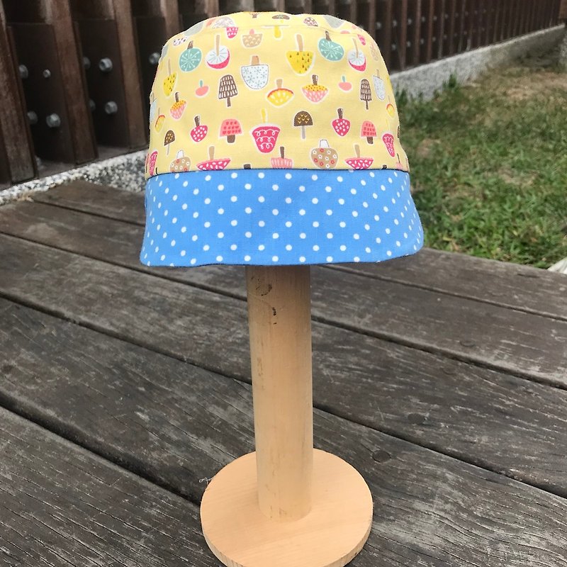 Little mushroom hand hat - double-sided wear - หมวก - ผ้าฝ้าย/ผ้าลินิน สีเหลือง