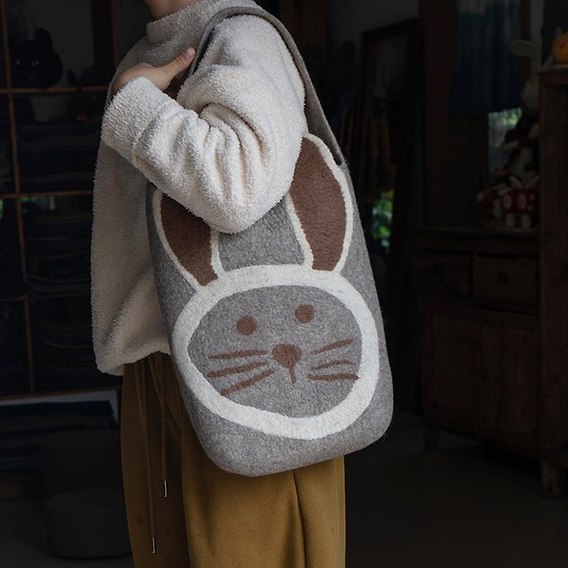 Keren Wool Felt Rabbit One-Shoulder Handbag Handbag Wrist Bag Rabbit Year Gift Versatile Japanese Simple - Messenger Bags & Sling Bags - Wool 