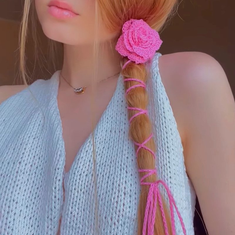 Crocheted choker rose Paired accessories for mistress and pet Accessory for dogs - 項鍊 - 繡線 粉紅色