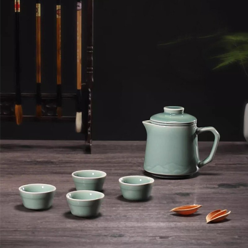 Beijing Palace Museum Qingshan Wanzhong teacup set gift souvenirs - ถ้วย - เครื่องลายคราม 