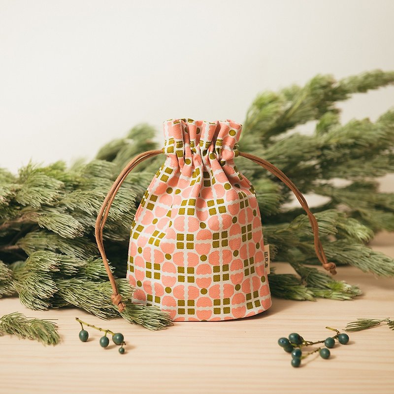 Small Purse-String Bag / Old Ceramic Tile No.4 / Melon Pink - กระเป๋าเครื่องสำอาง - ผ้าฝ้าย/ผ้าลินิน สึชมพู