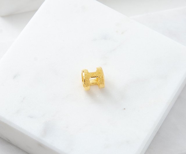 数量限定価格!! 藏寶箱金飾9999黃金純金H字母立體墜子/項鍊藏寶箱金飾Treasure アクセサリー