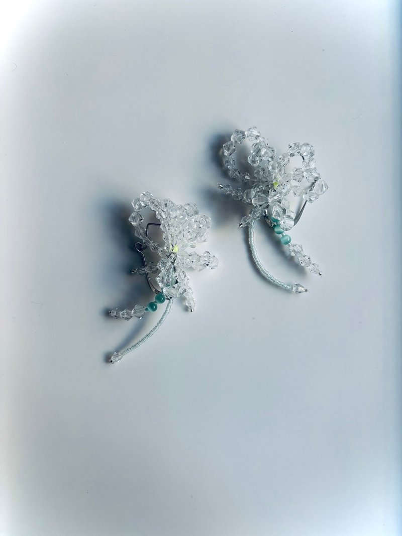 spring earring - 耳環/耳夾/耳骨夾 - 琉璃 透明