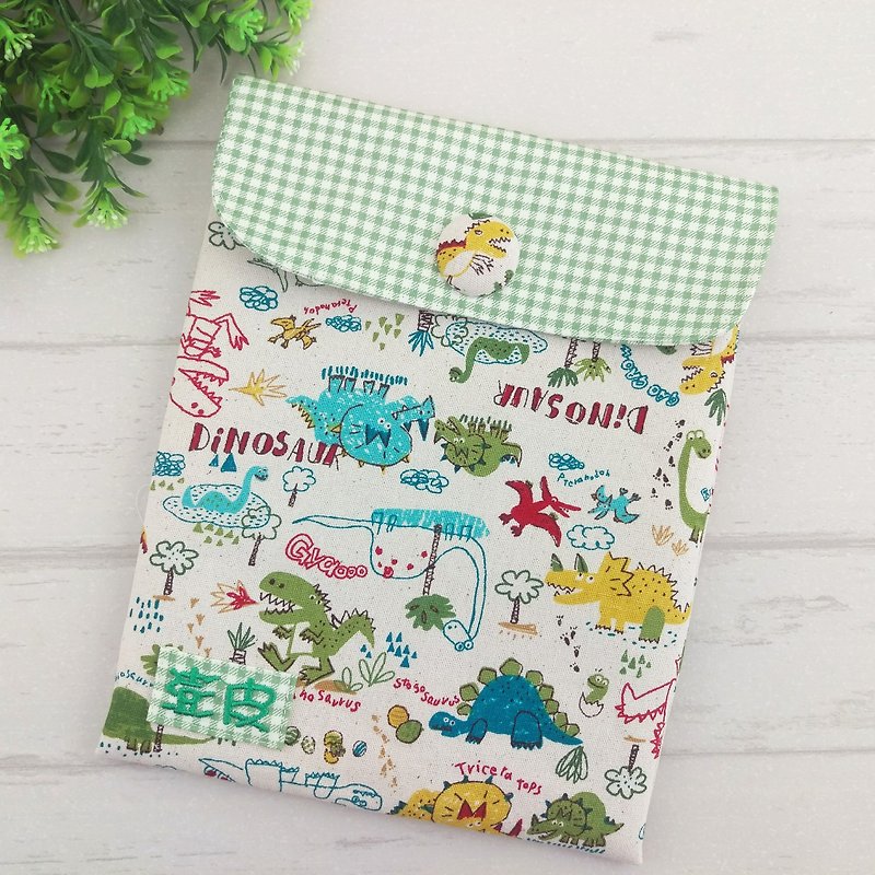 Doodle dinosaurs. Diaper bag / clothing storage bag (free embroidered name) - กระเป๋าสะพาย - ผ้าฝ้าย/ผ้าลินิน สีเขียว