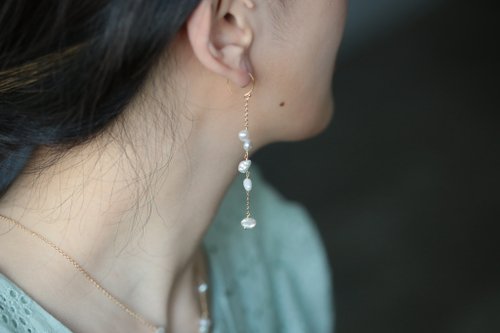 レインドロップパールシリーズ│パールピアス 小花びらパール レインドロップパールシリーズ│パールピアス 小花びらパール