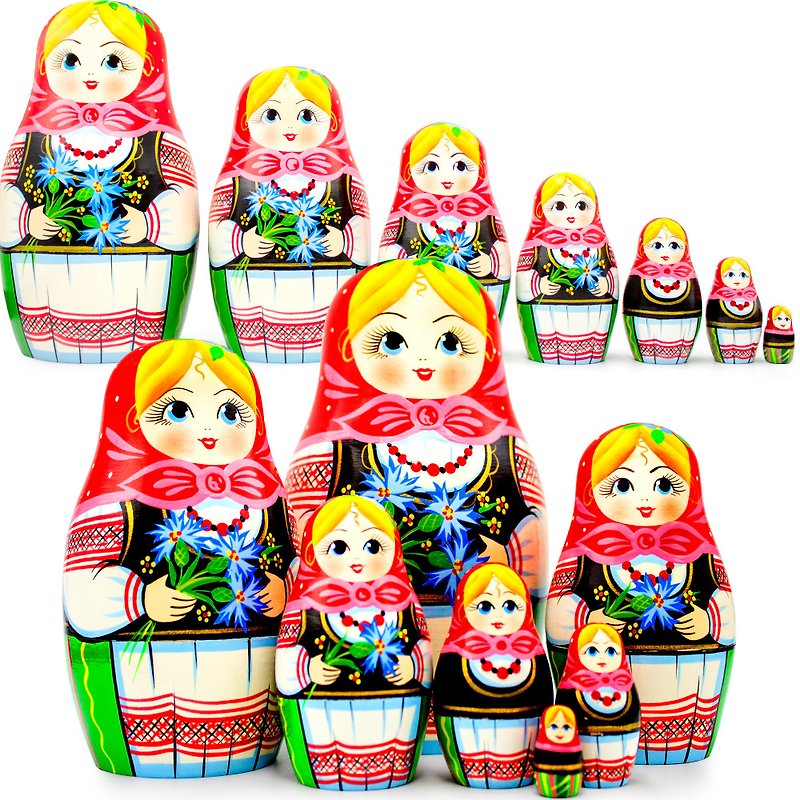 Babushka Dolls Set of 7 pcs - Russian Matreshka Doll in Eastern European Costume - Kids' Toys - Wood Multicolor