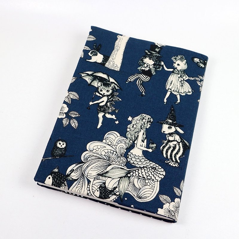A5 Adjustable Mother's Handbook Cloth Book Cover - Alice (Blue) - ปกหนังสือ - ผ้าฝ้าย/ผ้าลินิน สีน้ำเงิน