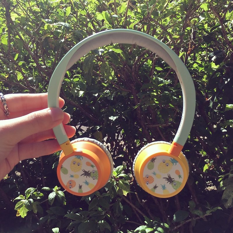 BRIGHT customized wired earphones I am a pineapple, not a soldier, no eyes - Headphones & Earbuds - Plastic Multicolor