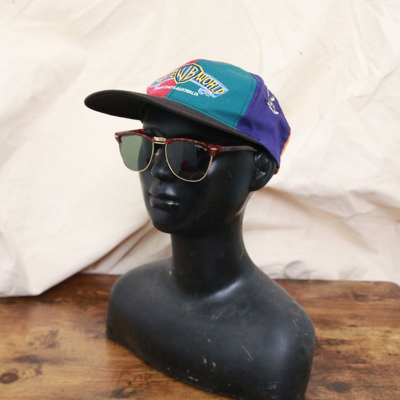 Back to Green:: 戶外漁夫帽 華納兄弟 彩色布 d-22//vintage hat - 帽子 - 棉．麻 