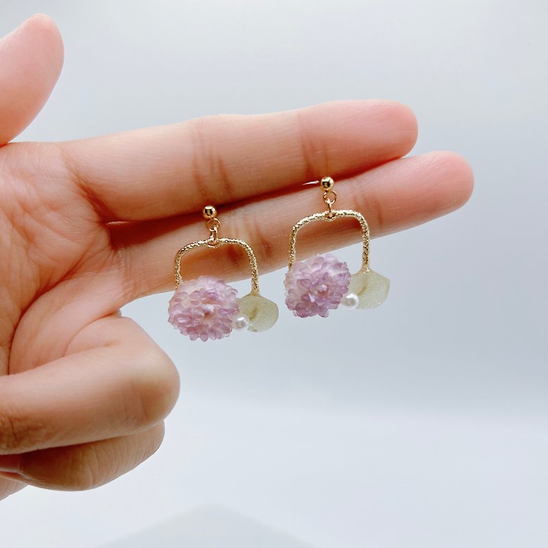 Flower resin earrings, Hydrangea resin earrings, Real floral earrings