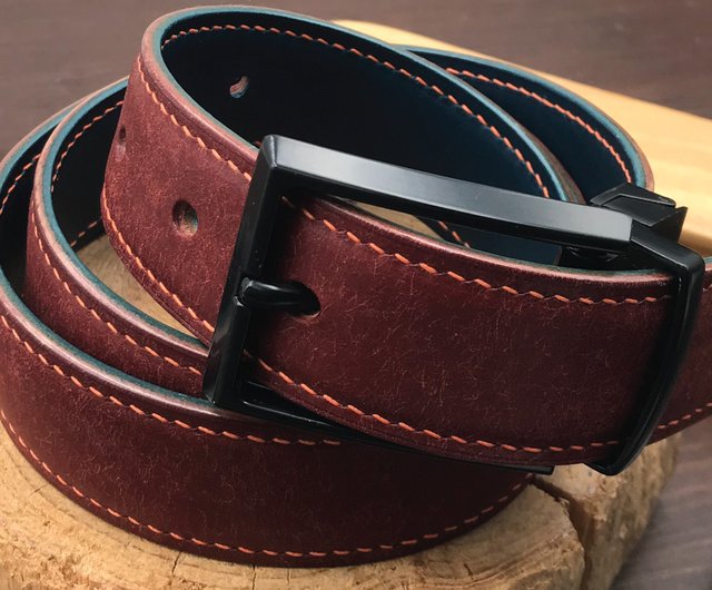 Leather Belt With a Textured Buckle in Black Color -  Hong Kong