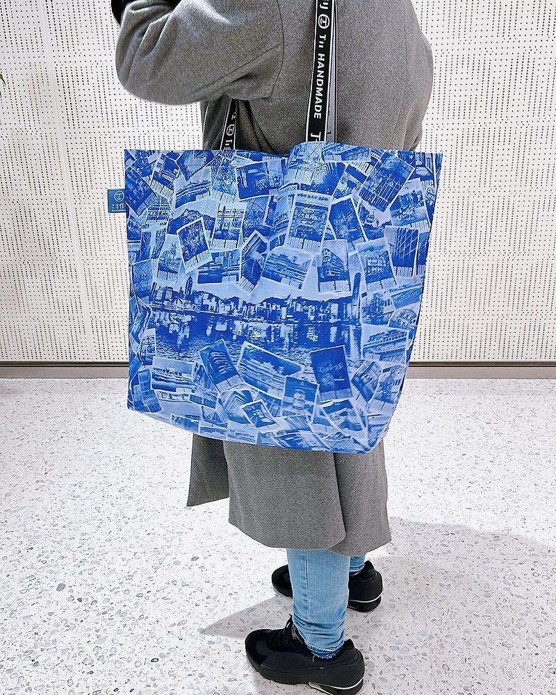 Cyanotypes digital print tote bag, Hong Kong Design - Handbags & Totes - Other Materials Blue