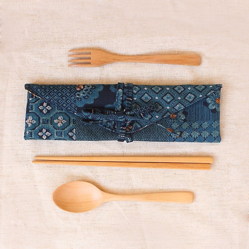 Cang and Xiong horizontal environmental protection chopsticks sets / storage bags green chopsticks bag - Chopsticks - Cotton & Hemp 