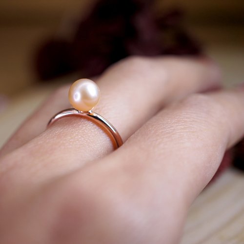 ENCHANTED – 6mm Round Pink Pearl 18K Rose Gold Plated Silver Ring