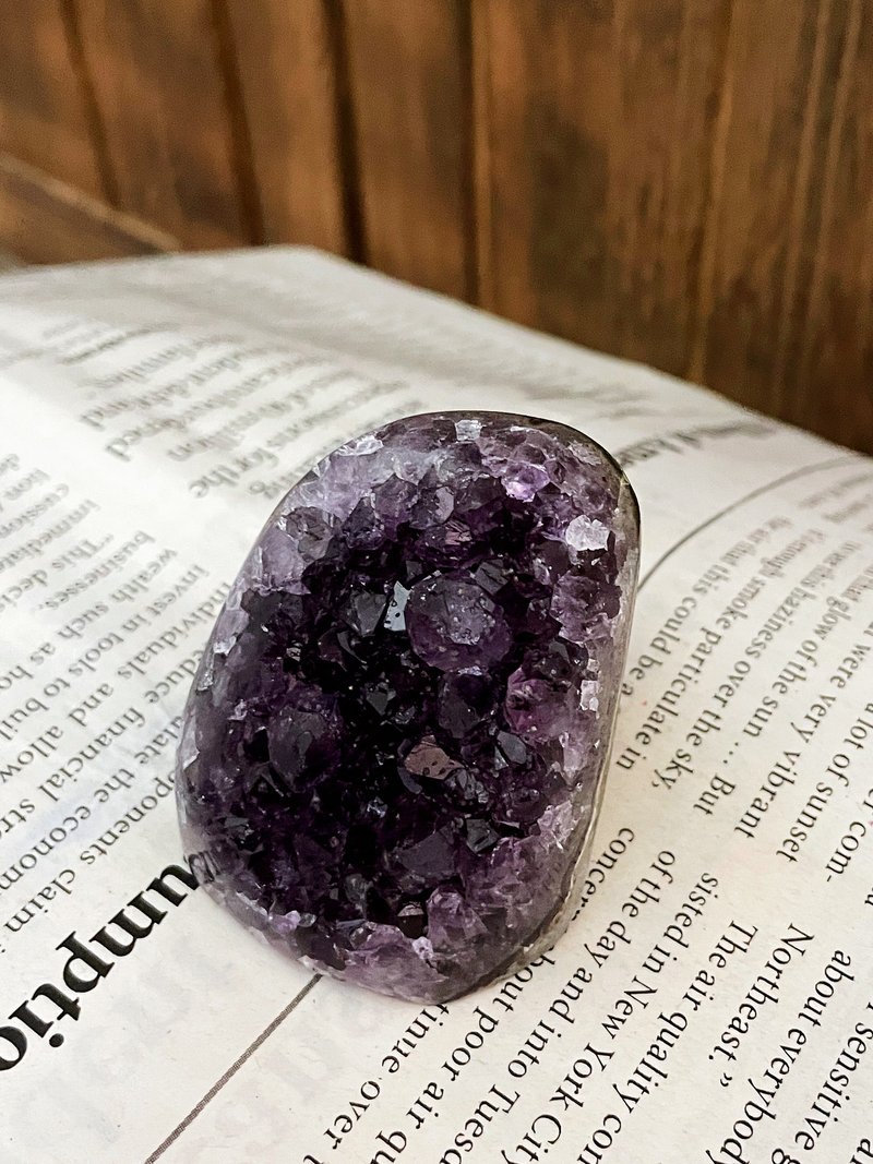 Energy Ornament Natural Amethyst Degaussing Purification Wealth Noble Amethyst Town - Items for Display - Crystal Purple