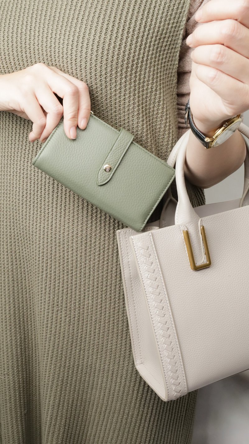 日記のように開く、本革二つ折り財布（多色） - 財布 - 革 