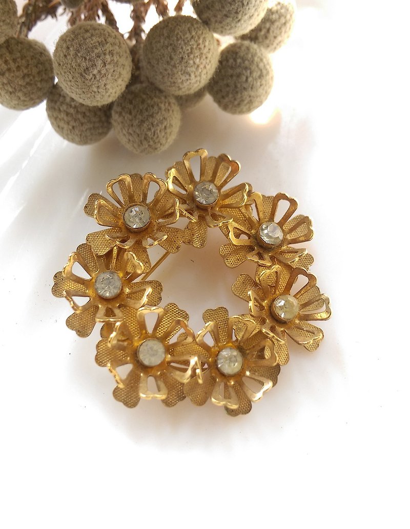 Western antique jewelry. CORO three-dimensional flower ring pin - เข็มกลัด/พิน - โลหะ สีทอง