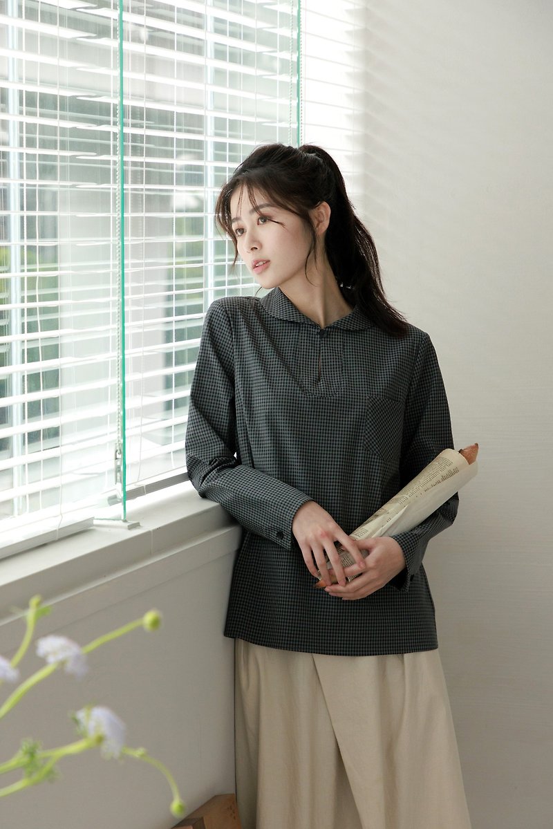 Hippocampus Xiaoyou Round Neck Long Sleeve Plaid Top - Accompanying (Gray) - Women's Tops - Other Man-Made Fibers Gray