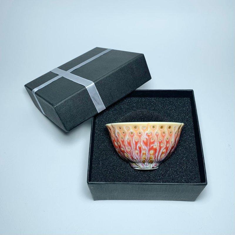 孔雀開屏 葵花杯 80ml 邱毓寧 鶯歌製 A10-24 - 茶壺/茶杯/茶具 - 瓷 多色