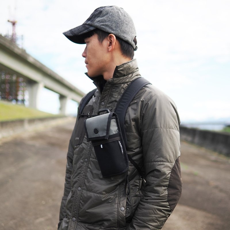 CELL Traveler Phone bag - Messenger Bags & Sling Bags - Waterproof Material Gray