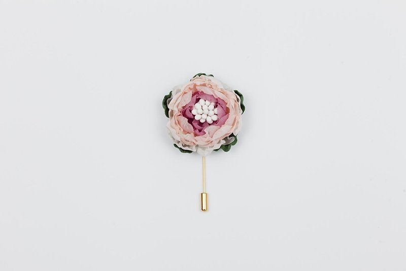 Rose brooch brooch hand-made fabric cloth flower silk plant design - Brooches - Cotton & Hemp 