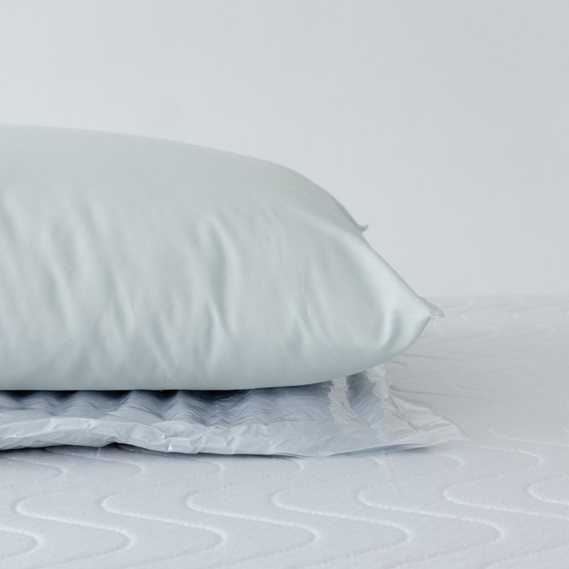 Graphene Far Infrared Compression Pillow (800g) - หมอน - วัสดุอื่นๆ สีเทา